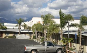 Sands Motel by Ontario Airport & Toyota Arena