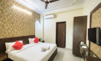 Hotel Pulse Inn Jaipur