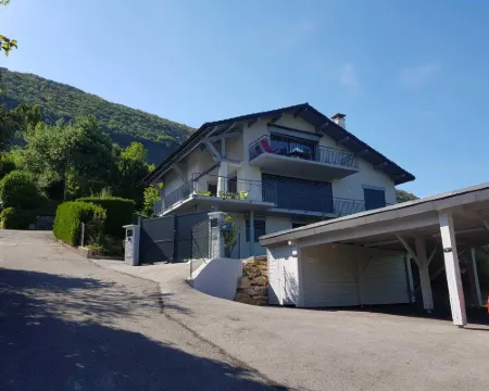 Appartement Semnoz - Vue Lac Hoteles en Sévrier