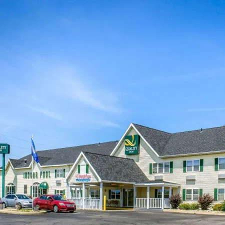Quality Inn Mauston I-90