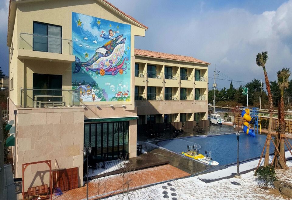 3. 제주 흰수염고래..