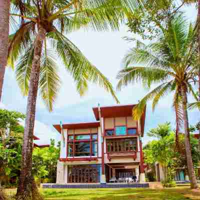 Amatapura Beach Villa 6 Hotel Exterior