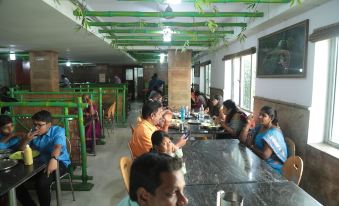 Hotel Selvies - Housity