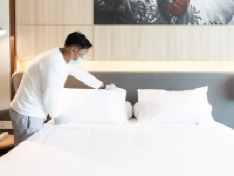 Harris Hotel and Conventions Kelapa Gading Jakarta Hotels in North Jakarta