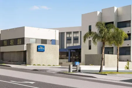Baymont by Wyndham Monterey Park Отели в г. Монтебелло