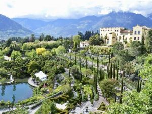 Lovely apt With Garden in South Tyrol