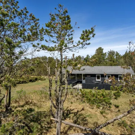 "Melisande" - 950m from the Sea