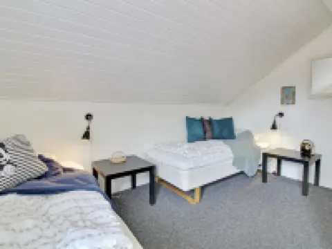 "Héléne" - 2.3km from the Sea