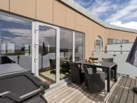 "Geraldine" - 250m from the Sea