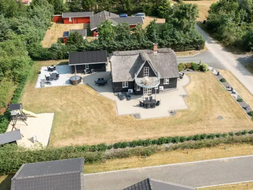 "Benita" - 400m to the Fjord