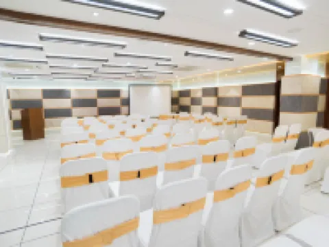 Hotel Orange International Hotéis em Surat