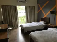 Casuarina Hotel - Beach