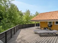 "Landuin" - 230m from the Sea