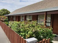 Carisbrook Motel Hotels in Mosgiel