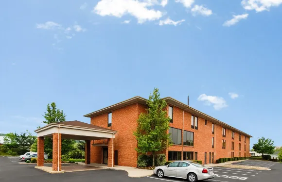 舒適酒店客棧松樹林I-81赫爾希地區