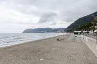 Hotiday Room Collection - Mediterranee Alassio Hotel a Alassio