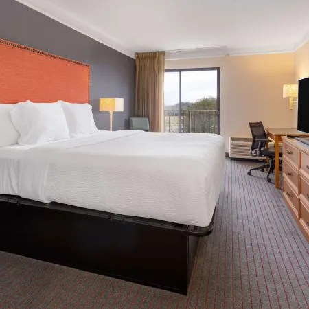 La Quinta Inn & Suites by Wyndham Kingsport TriCities Airpt