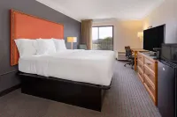 La Quinta Inn & Suites by Wyndham Kingsport TriCities Airpt Hotels in Sullivan County