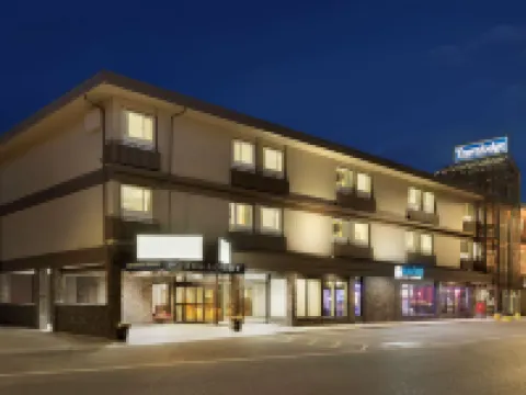 Travelodge by Wyndham（Travelodge 萊斯布里奇） 萊斯布里奇酒店