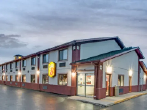 克里斯特爾萊克温德姆速8酒店 克里斯特爾萊克酒店