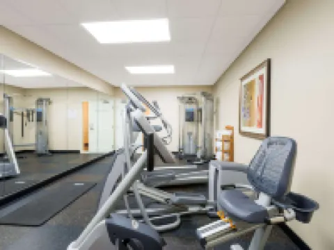 Baymont by Wyndham Erie Hotels in Summit Township