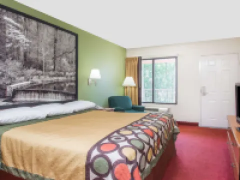 Super 8 by Wyndham Lavonia Hotels in Lavonia