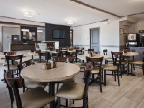 Best Western Plus Moncton โรงแรมในมองก์ตัน