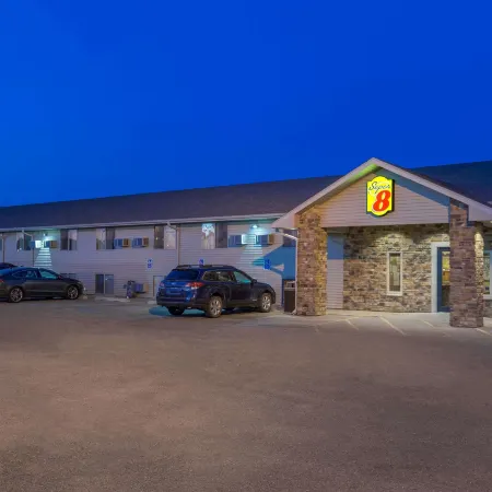 Super 8 by Wyndham Kearney