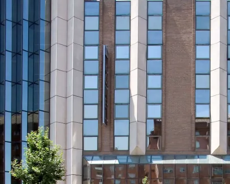 NH Lleida Pirineos Hotels in Lleida