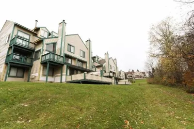 Seven Springs Meadowridge 2 Bedroom Standard Condo with Mountain Views Condo