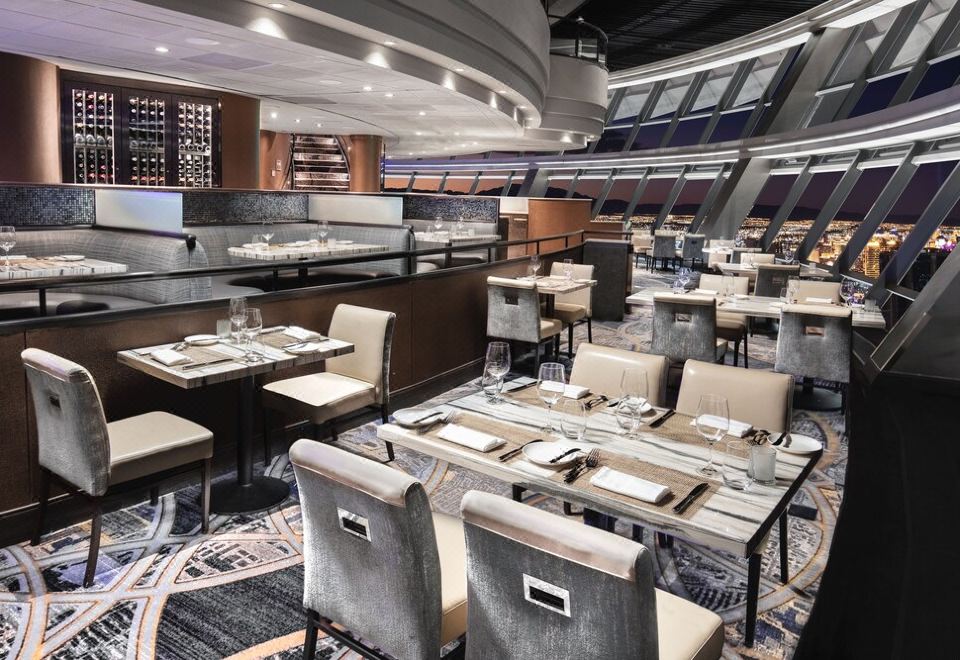 더 스트라트 호텔