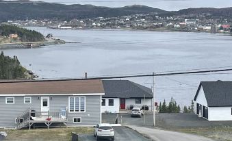 Harbour Hutch