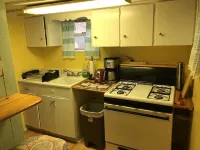 Rustic Beach Front Basement Apt, Pet Friendly Wi-fi 2 Bedroom Apts by Redawning Hotel a Norfolk