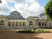 Kyriad Restaurant Centre Spa Vichy Hotele w: Vichy