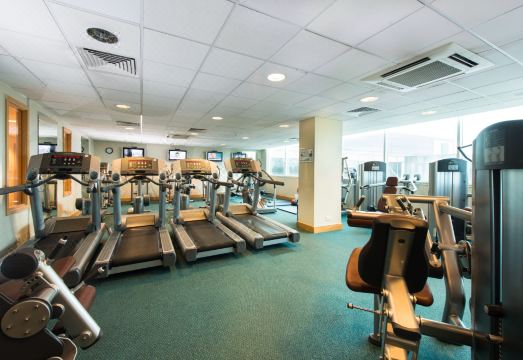 홀리데이 인 에든버러 동물원 외관