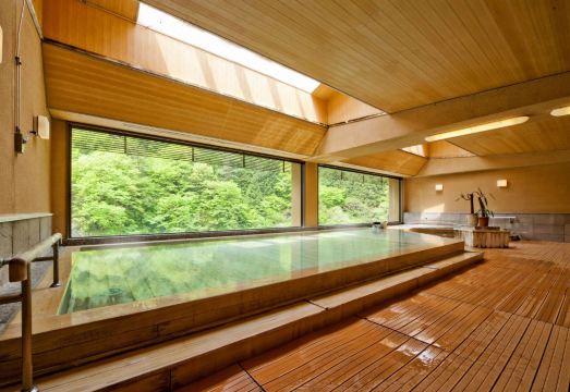 니시야마 온센 게이운칸 이미지