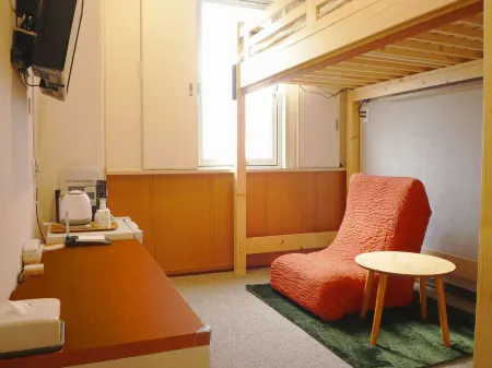 Central Hotel Yasu Отели в г. Морияма