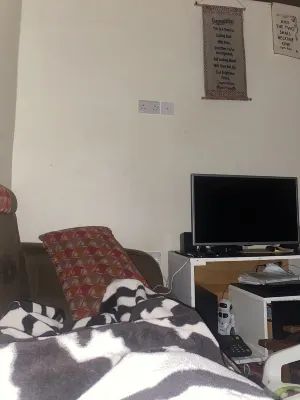 Single Bedroom & Sitting Room