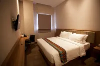 W Three Style Hotel Makassar