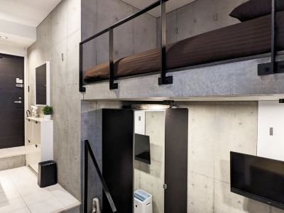 SU House Akasaka 102