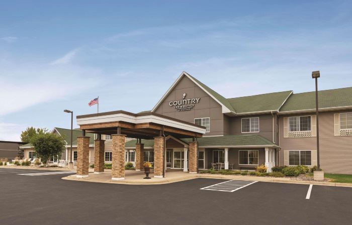 Country Inn & Suites by Radisson, Willmar, MN