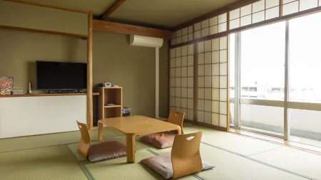 Breezbay Seaside Resort Atami Отели в г. Атами