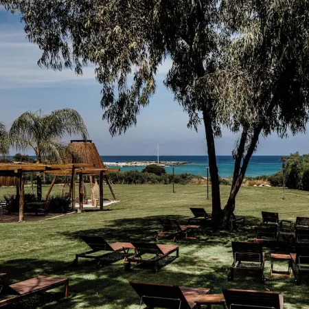 Cavo Zoe Seaside Hotel