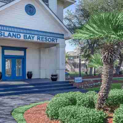 Live on the Bay - Walk to Moody Gardens - Private Fishing Pier & Boat Slips Hotel Exterior