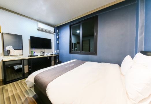 엘림호텔 객실 내부