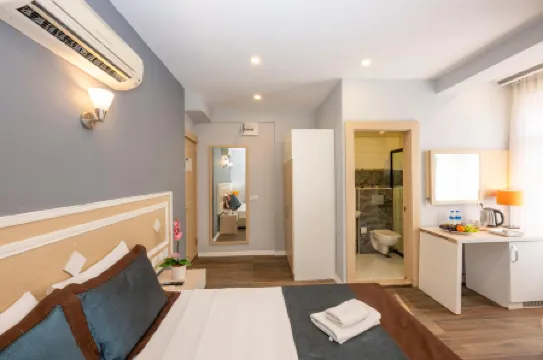 Legend Tulip Hotel Отели рядом с достопримечательностью «Актур Парк»