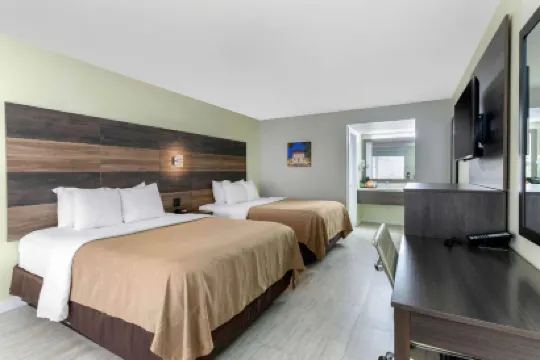 北I-75大學凱藝酒店