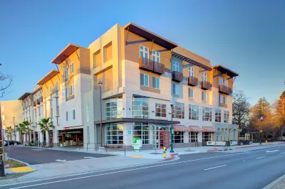 Holiday Inn Windsor - Wine Country Hotels in Windsor