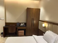 The Imperial Prime Clarks Inn Suites Hotels near Nehru Bal Park