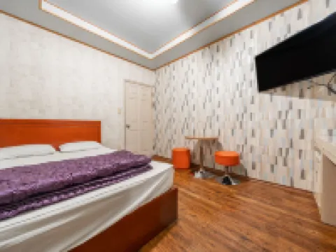 Yeoncheon Yeogiseo Jaja 漣川郡酒店